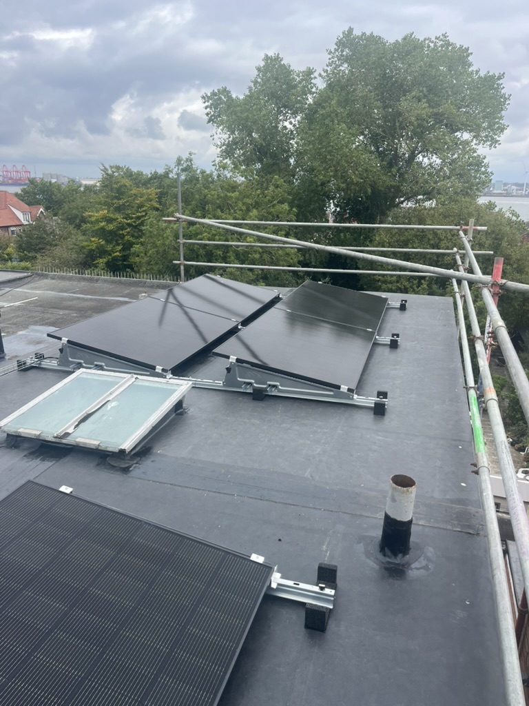 Commercial PV installation 02